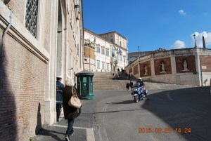 Presidentpalasset oppe på Quirinalhøyden.